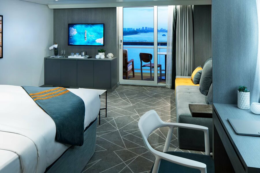 Celebrity Cruises Celebrity Infinity Aqua Sky Suite 3.jpg